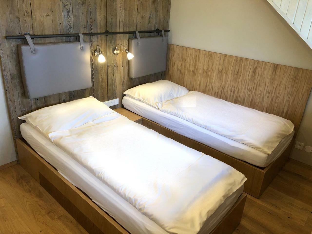 Koliba U Cerneho Medveda Hotel Zlín Buitenkant foto
